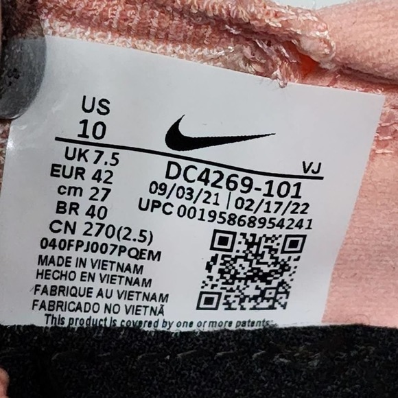 Nike Escape Run Flyknit Running Shoe Women's size 10 new!! - Picture 9 of 14